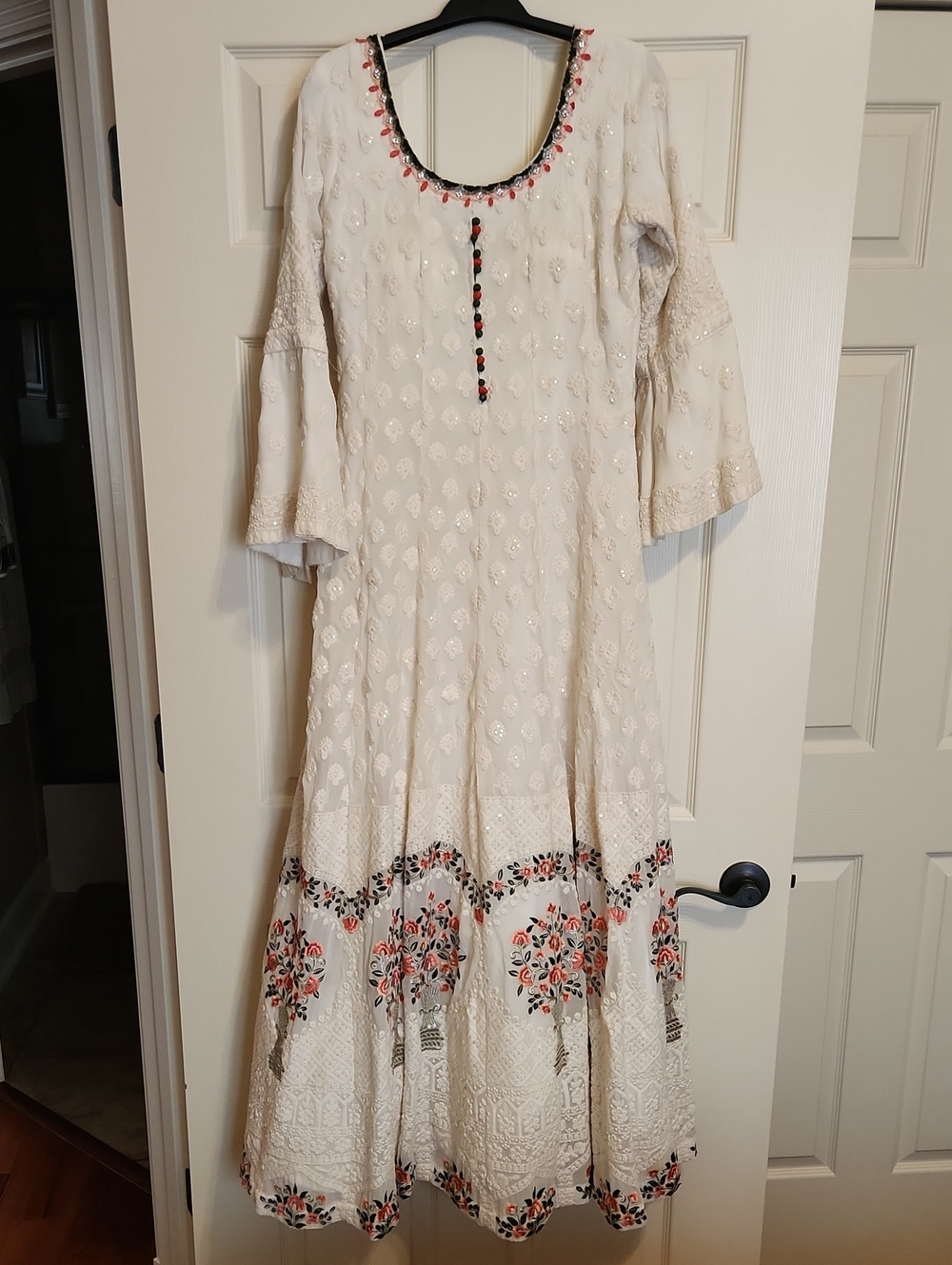 Sukanya Saree/Formal Gown, NWT, Ivory with Beautiful Embroidery, Sequins